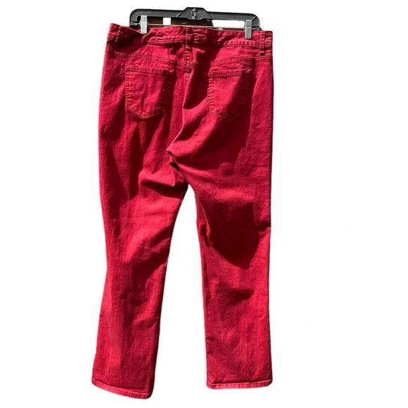 Bandolino women's size 18 Samantha red/cranberry jeans - Picture 3 of 4